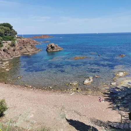 Ensoleille Avec Terrasse Et A Proximite