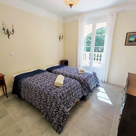 Ensoleille Avec Terrasse Et A Proximite Apartmán *